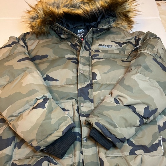 Ecko Unltd Men’s Outerwear Heavy Hitter Puff Jacket - Picture 6 of 6